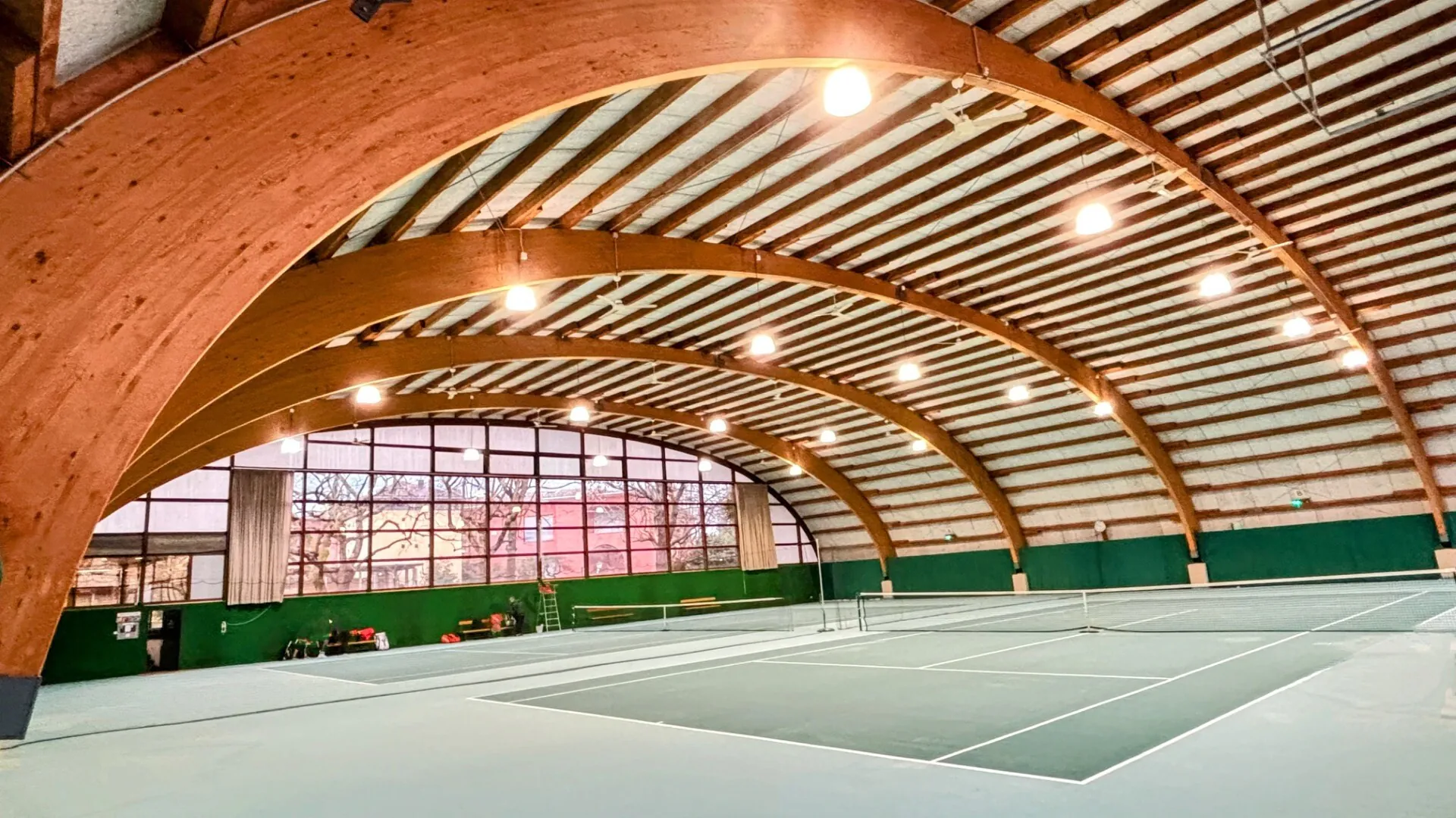 Cortile da tennis